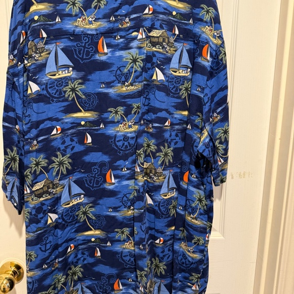 Disney World Hawaiian Shirt 3XL - Picture 2 of 3